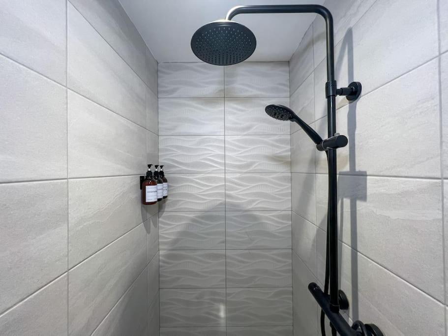 Orange Rentals-High Spec, Midnight Suite, Sleeps 4-Pets Welcome! Liverpool Exteriér fotografie