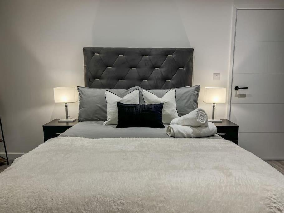 Orange Rentals-High Spec, Midnight Suite, Sleeps 4-Pets Welcome! Liverpool Exteriér fotografie